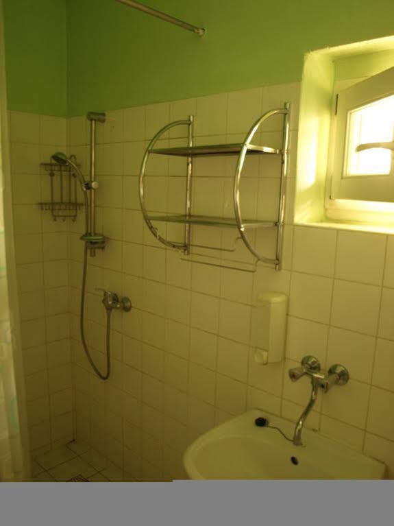 Hostel Sokol Troja ปราก ภายนอก รูปภาพ